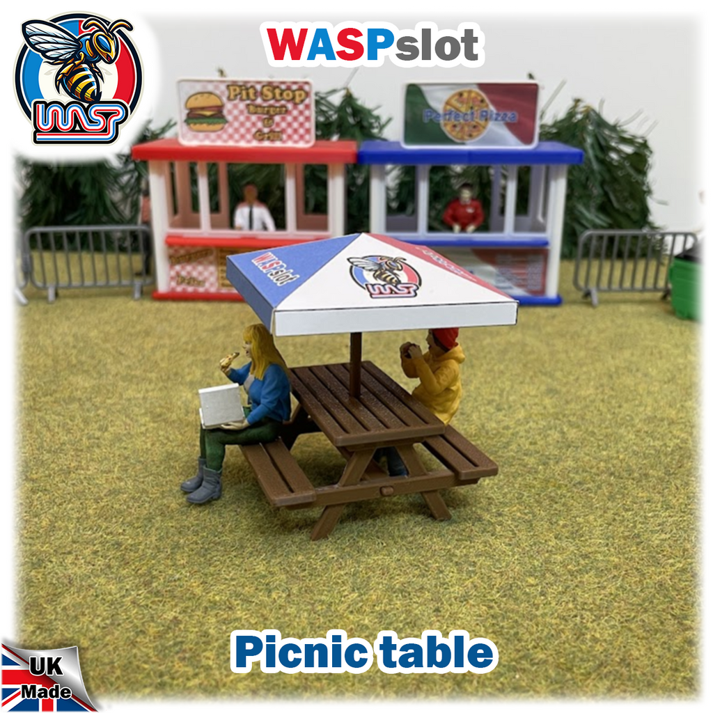 Picnic table & umbrella