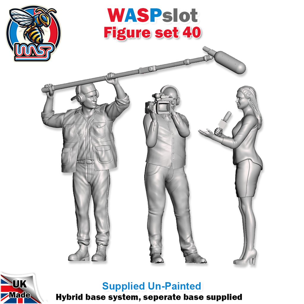 Figure Set 40 -  Media crew