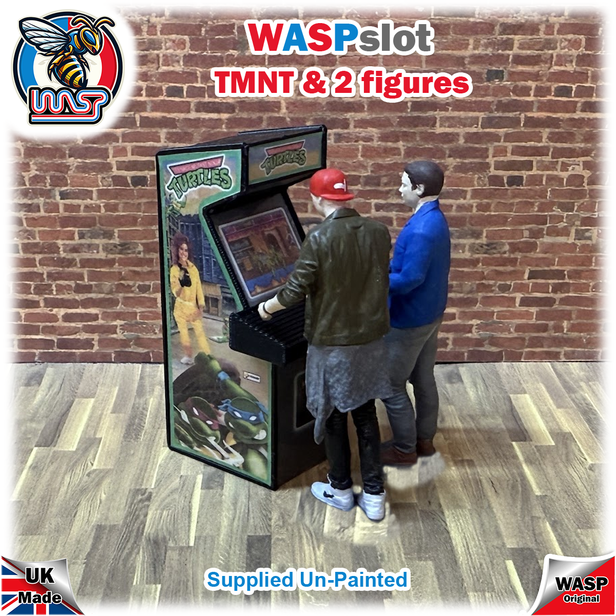 Arcade machines & figures